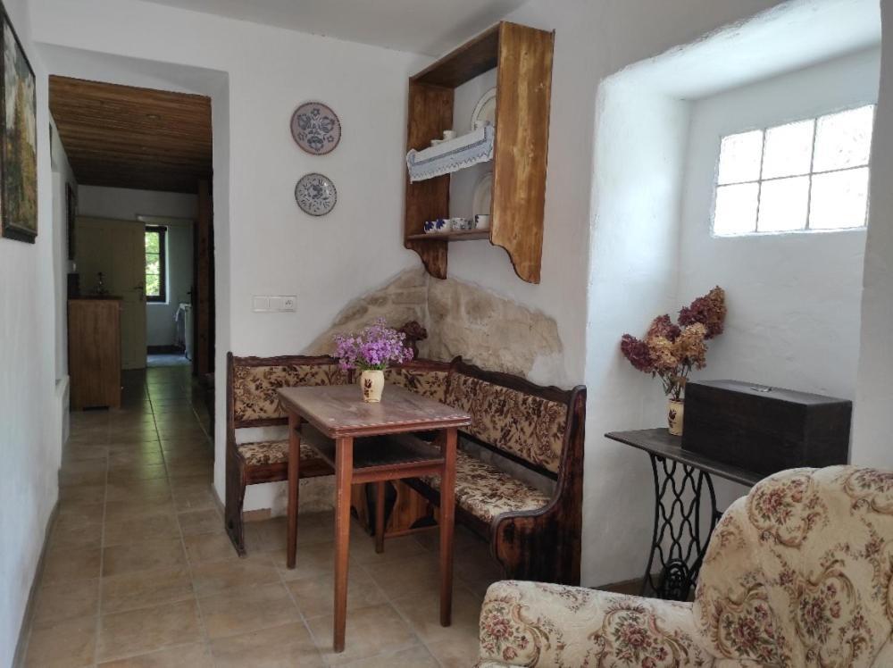 Ubytovani Pod Jilmem Zumberk Bagian luar foto
