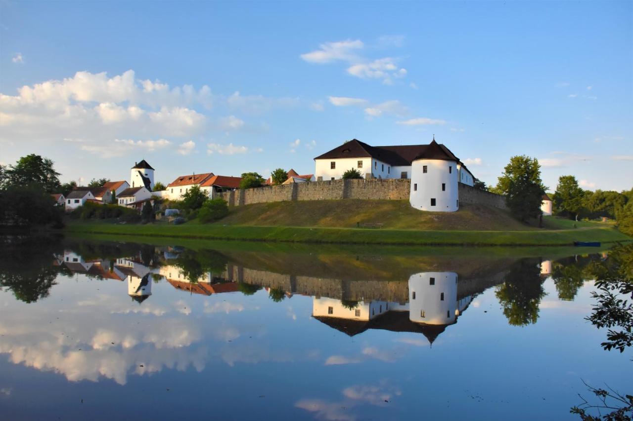 Ubytovani Pod Jilmem Zumberk Bagian luar foto