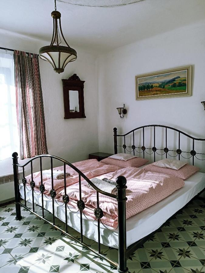 Ubytovani Pod Jilmem Zumberk Bagian luar foto