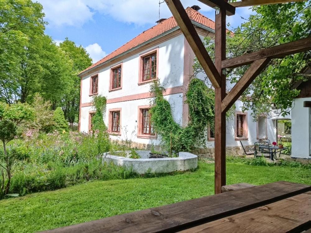 Ubytovani Pod Jilmem Zumberk Bagian luar foto