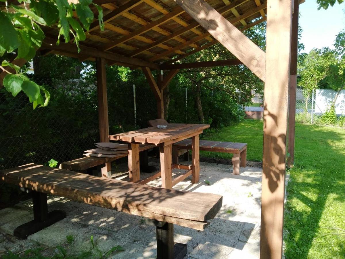 Ubytovani Pod Jilmem Zumberk Bagian luar foto